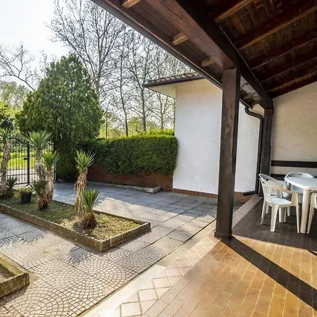 In Mit Grill, Garten Und Terrasse * ليدو ديلي نازيوني